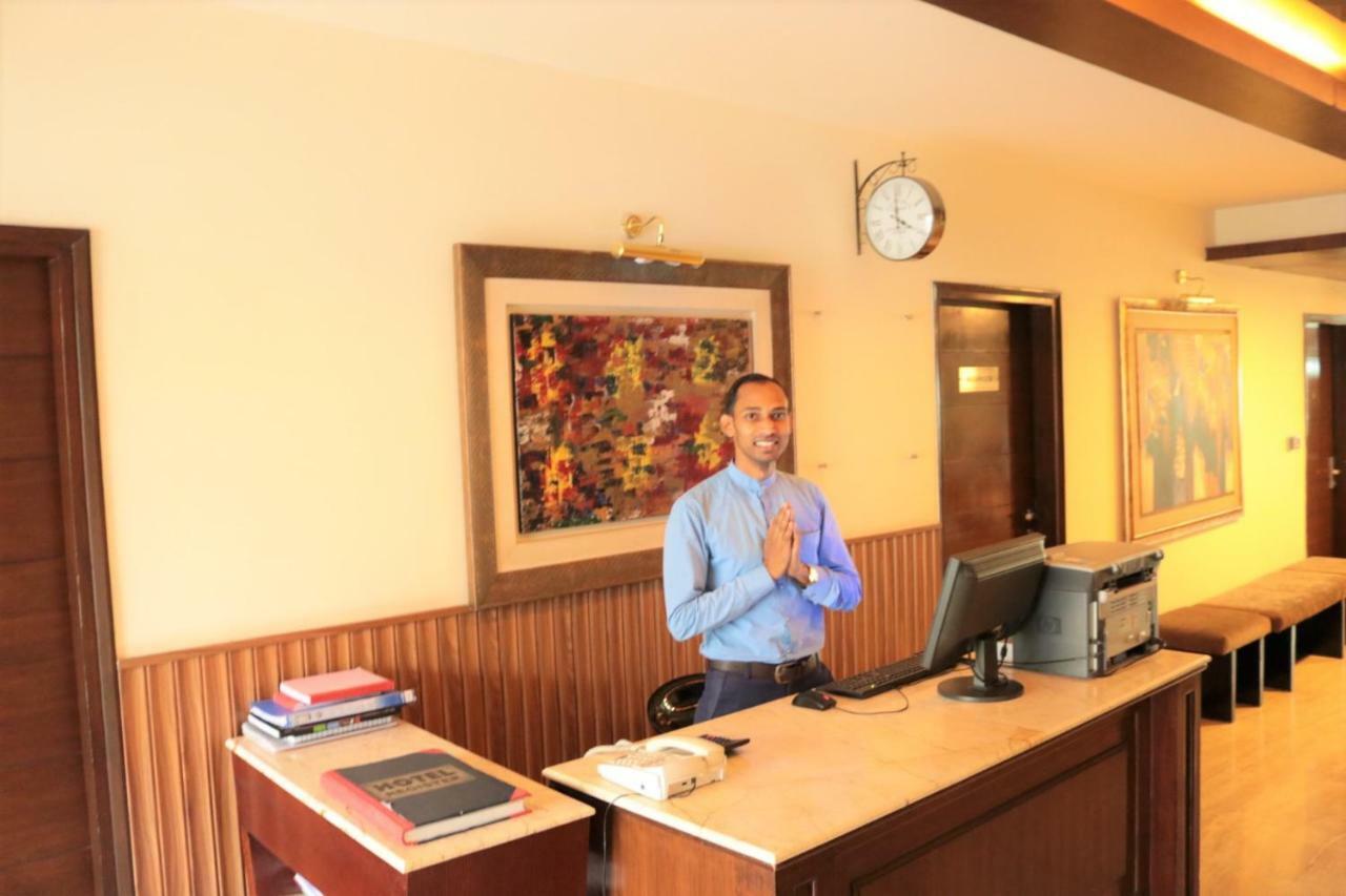 Royal Residence Iffco Chowk Gurgaon Zewnętrze zdjęcie