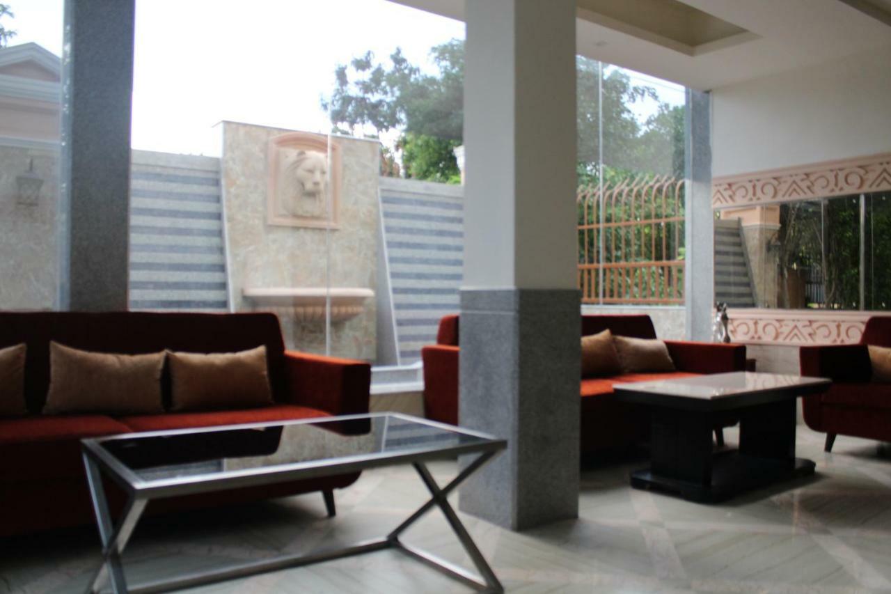Royal Residence Iffco Chowk Gurgaon Zewnętrze zdjęcie