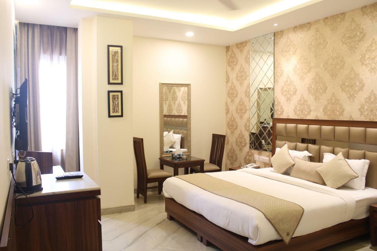 Royal Residence Iffco Chowk Gurgaon Zewnętrze zdjęcie