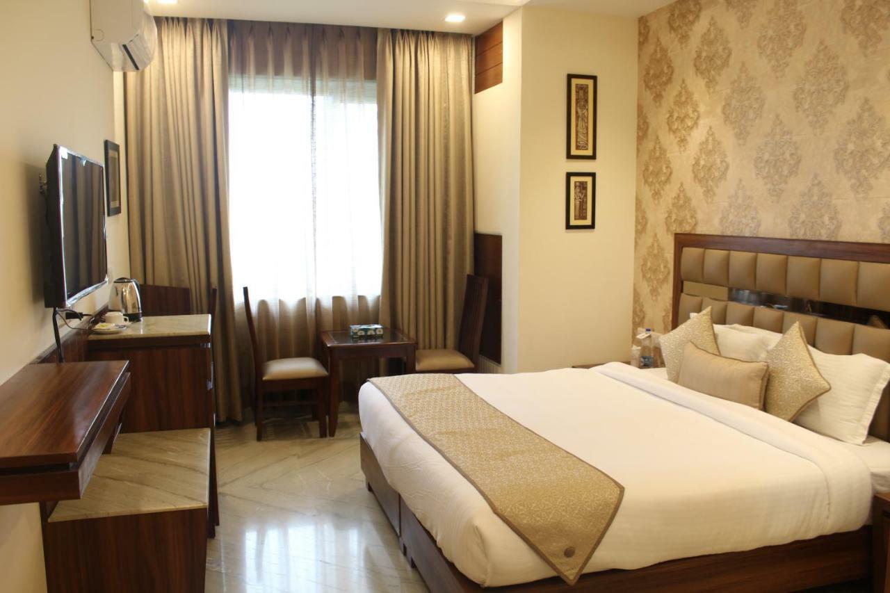 Royal Residence Iffco Chowk Gurgaon Zewnętrze zdjęcie