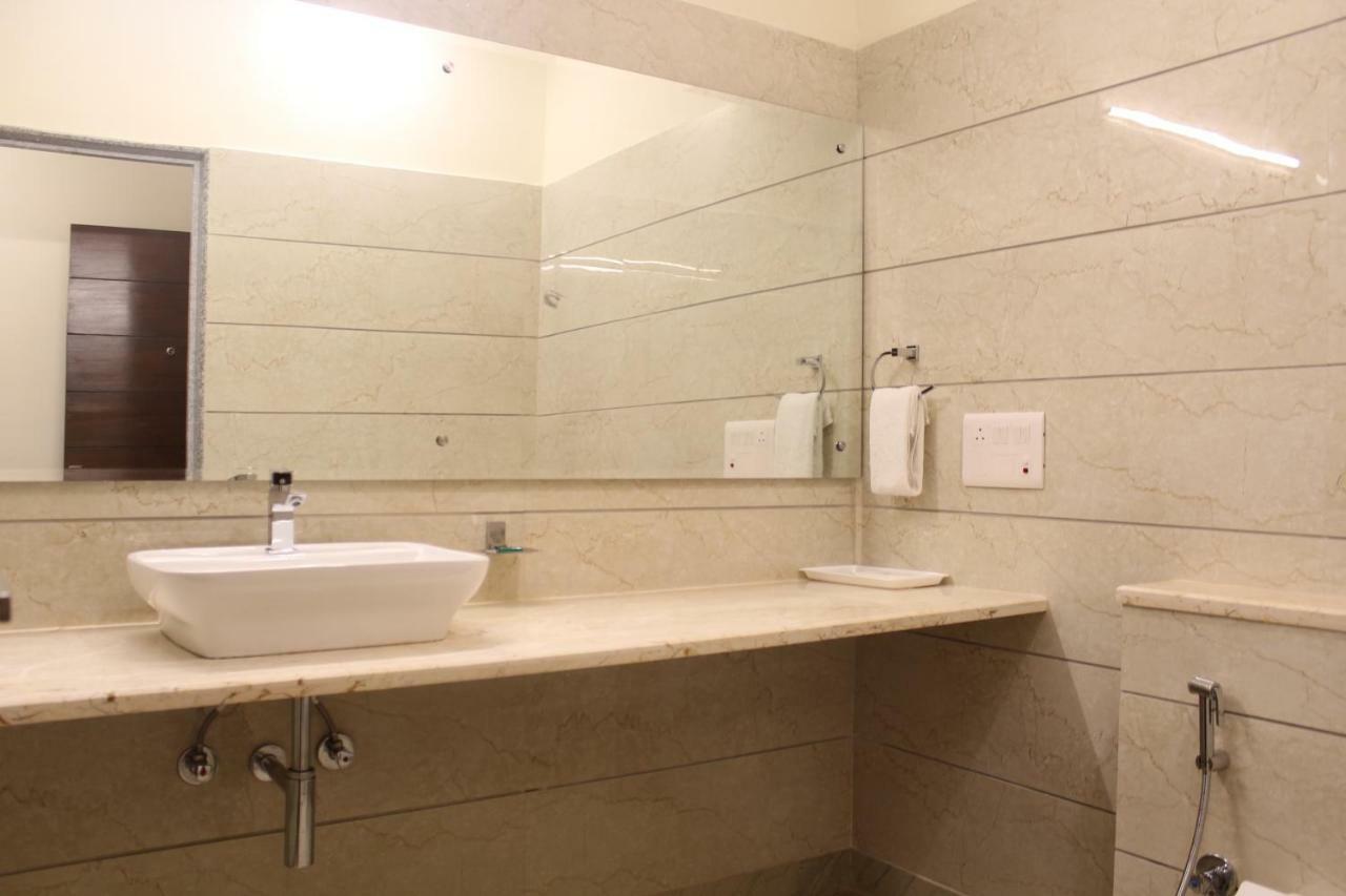 Royal Residence Iffco Chowk Gurgaon Zewnętrze zdjęcie
