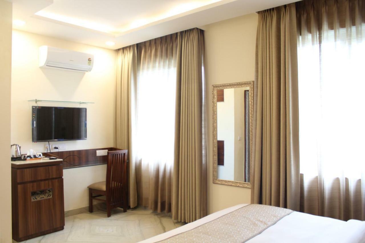 Royal Residence Iffco Chowk Gurgaon Zewnętrze zdjęcie