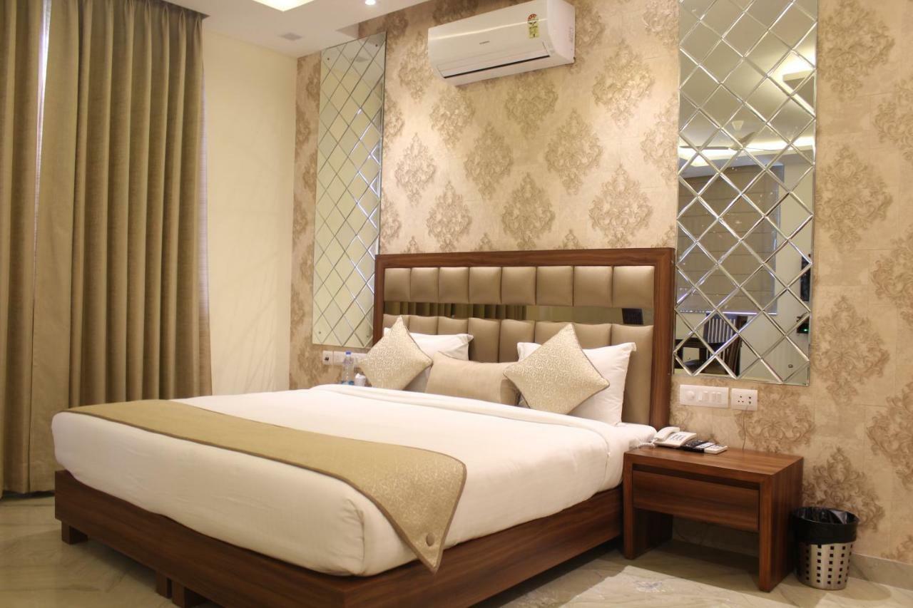 Royal Residence Iffco Chowk Gurgaon Zewnętrze zdjęcie